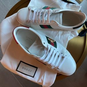 GUCCI SHOES — $500